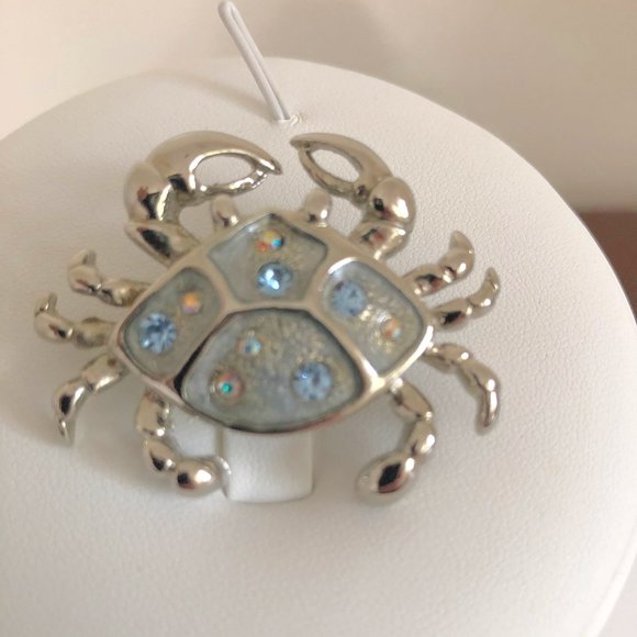 Vintage Silver Tone Rhinestone Crab Brooch Pin. - Picture 2 of 11